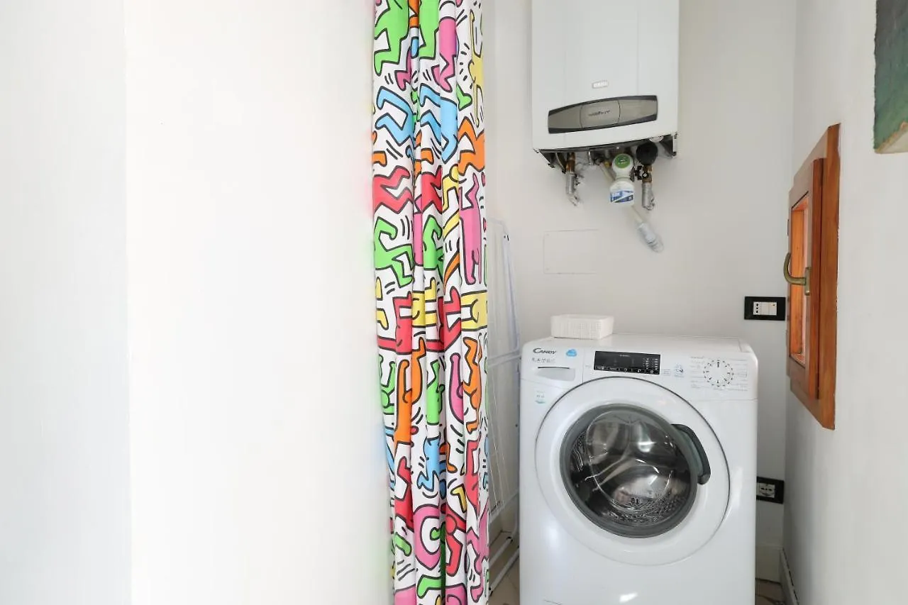 Bricola Biennale Apartments Venedik 0*,  İtalya