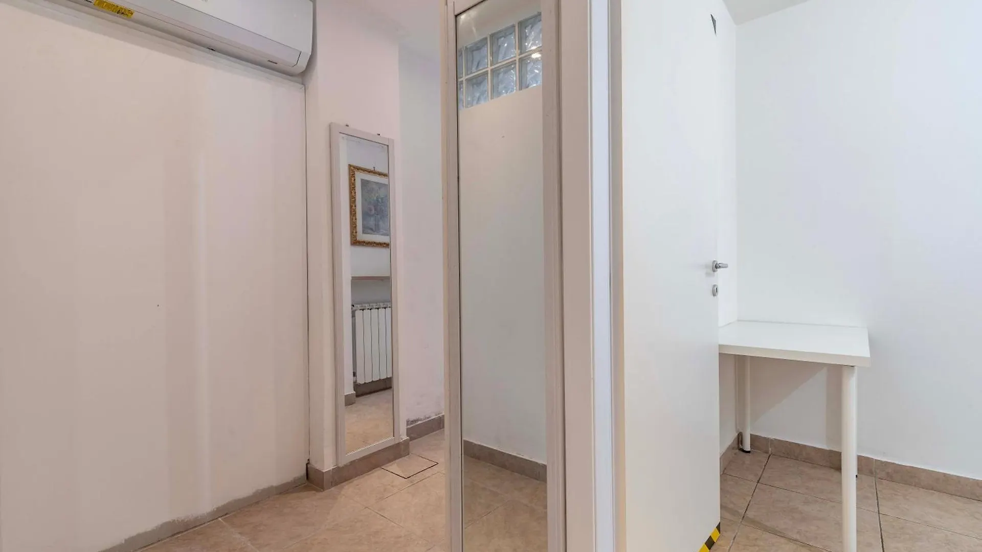 Bricola Biennale Apartments Venedik 0*,  İtalya