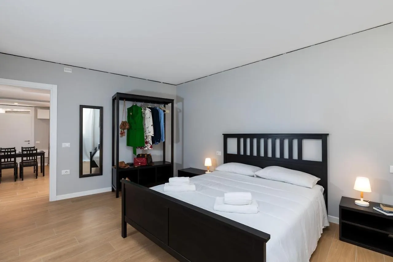 Bricola Biennale Apartments Venecia 0*,
