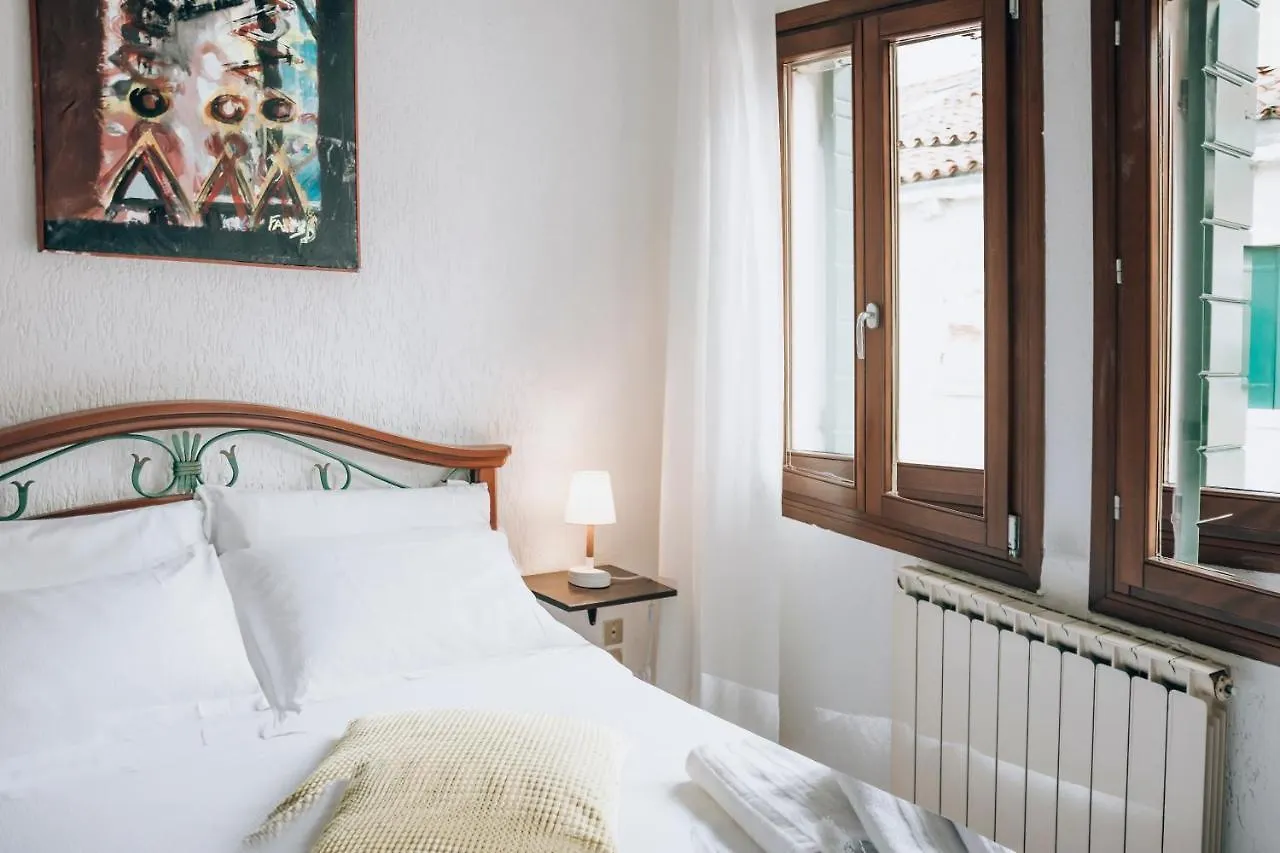 Bricola Biennale Apartments Venecia