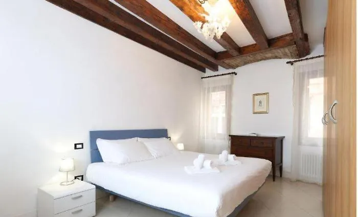 Bricola Biennale Apartments Venedig