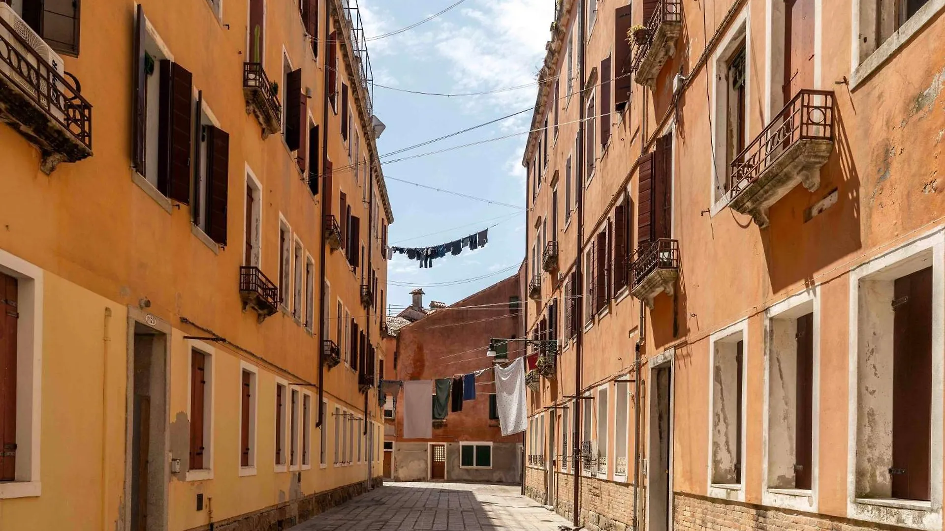 Bricola Biennale Apartments Venice